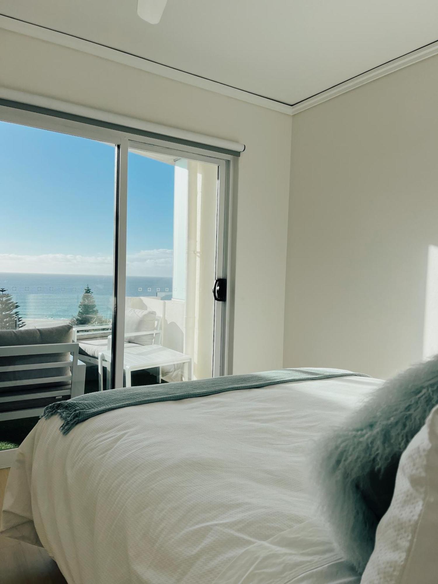 Bondi Beach Waves 2 Beachfront Apartment Sydney Luaran gambar