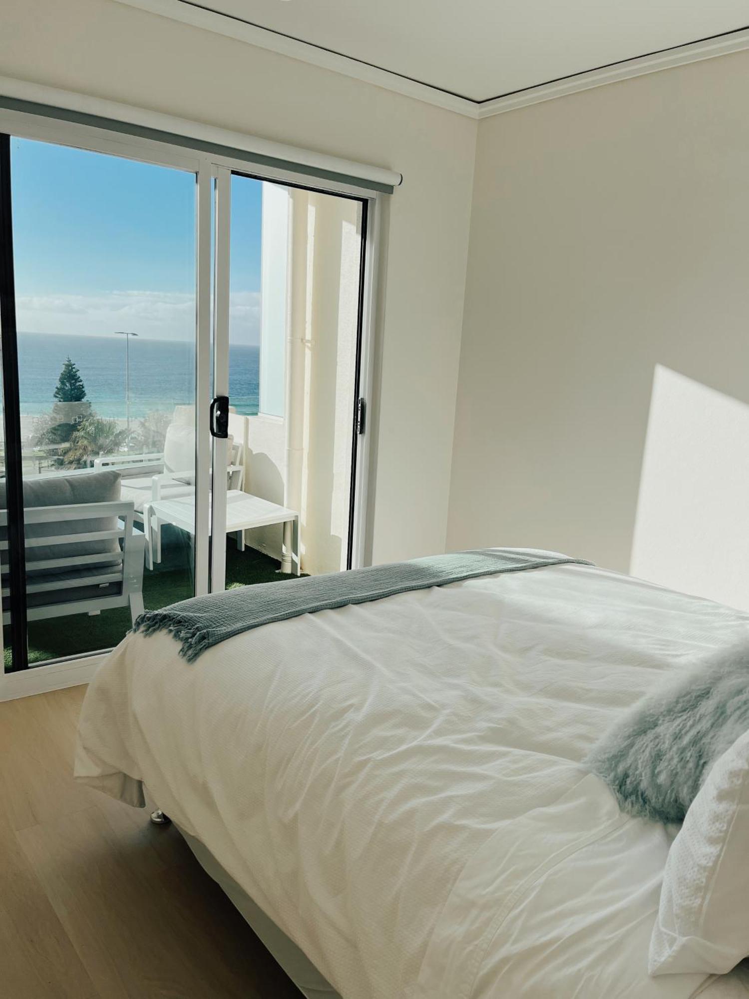 Bondi Beach Waves 2 Beachfront Apartment Sydney Luaran gambar