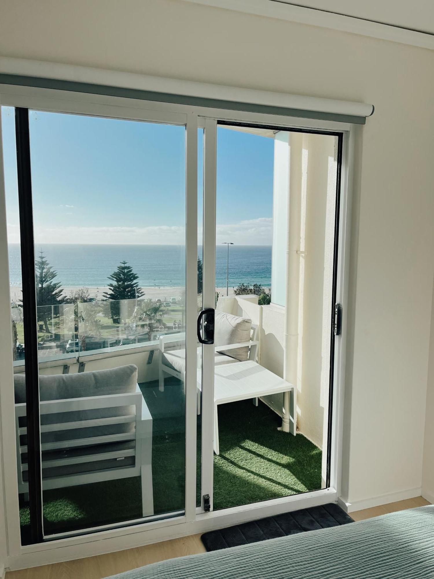 Bondi Beach Waves 2 Beachfront Apartment Sydney Luaran gambar